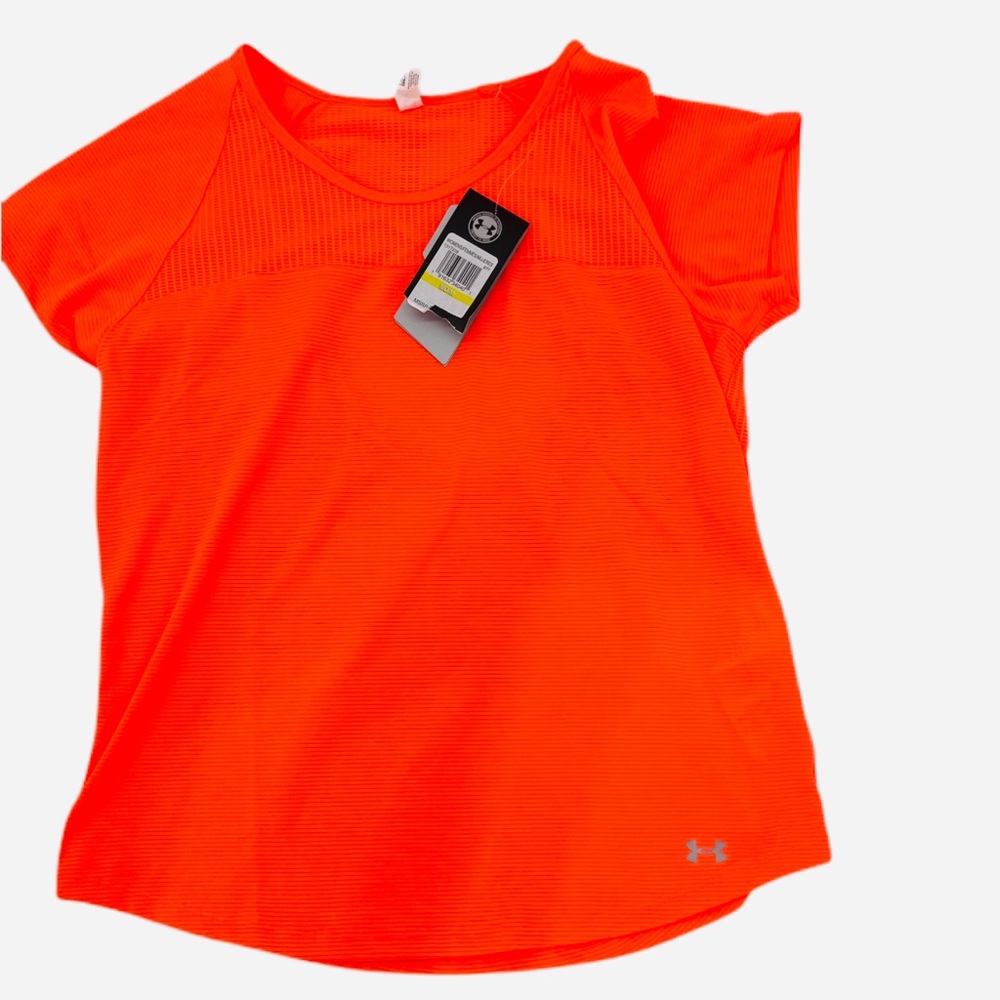 Women’s NWT Under Armor Workout Shirt C-19